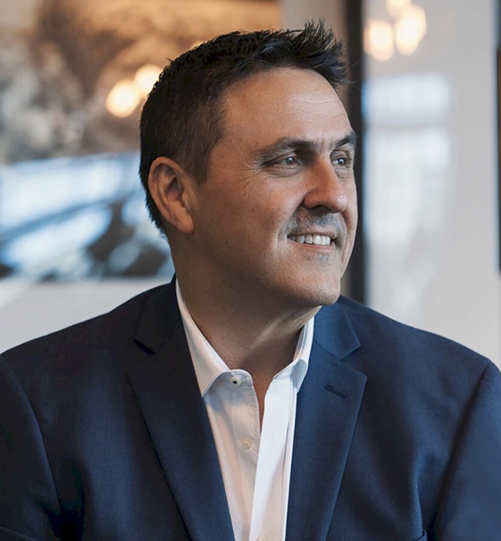 Julio Ospina - Real Estate International Advisor