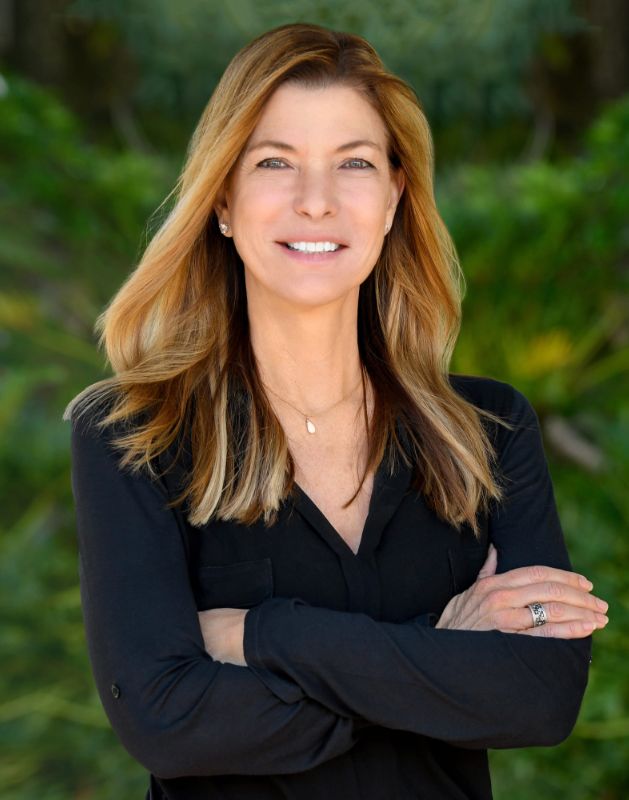Claudia  Emanuele