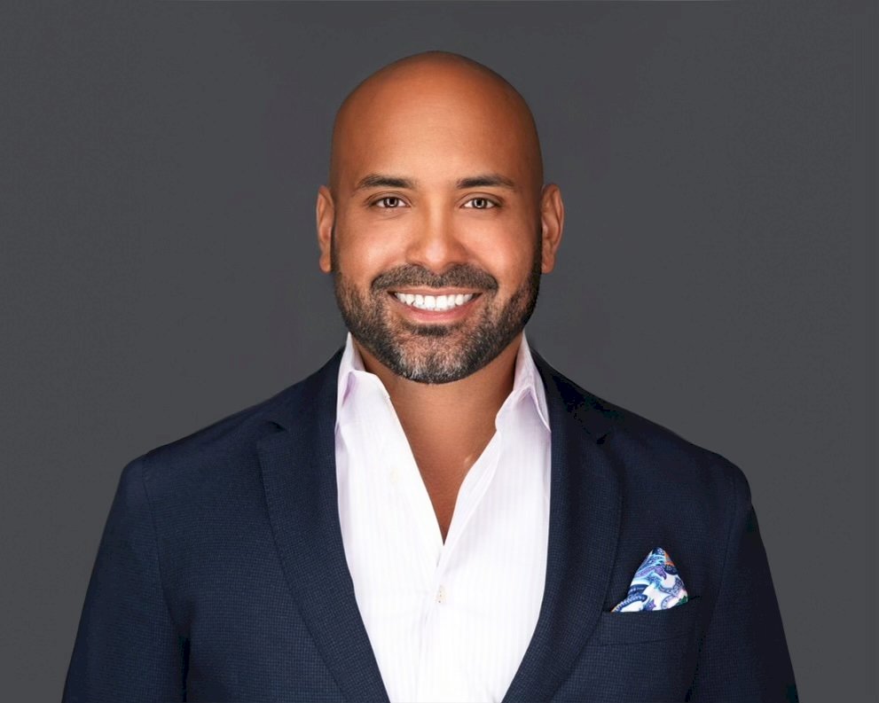 Alex Algarin Alex Algarin