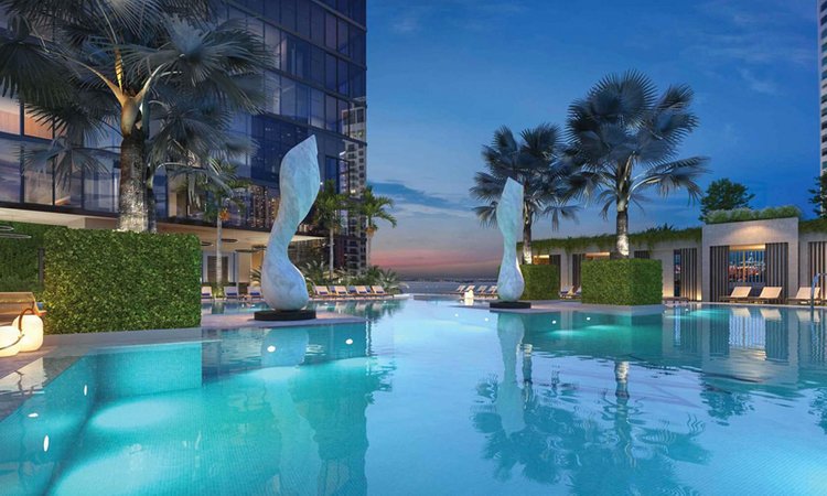 Waldorf Astoria Miami pool